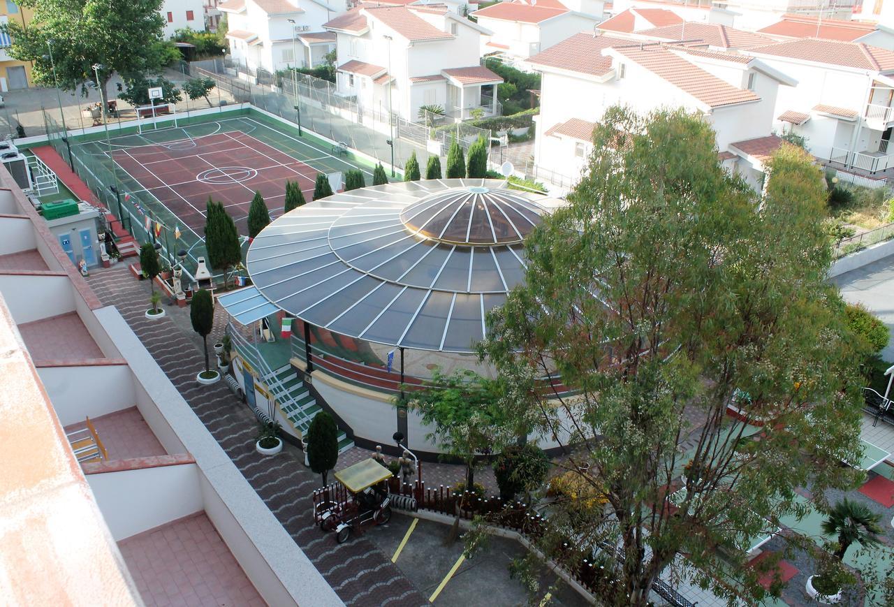 Apparthotel Residence Riviera Dei Cedri Santa Maria Del Cedro Exterior photo